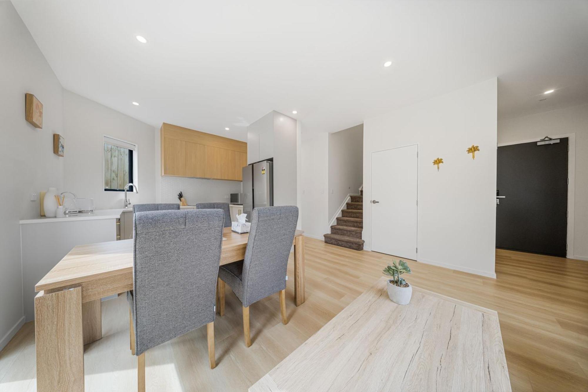 West Harbour Modern 4-Bedroom Retreat Auckland Exterior photo
