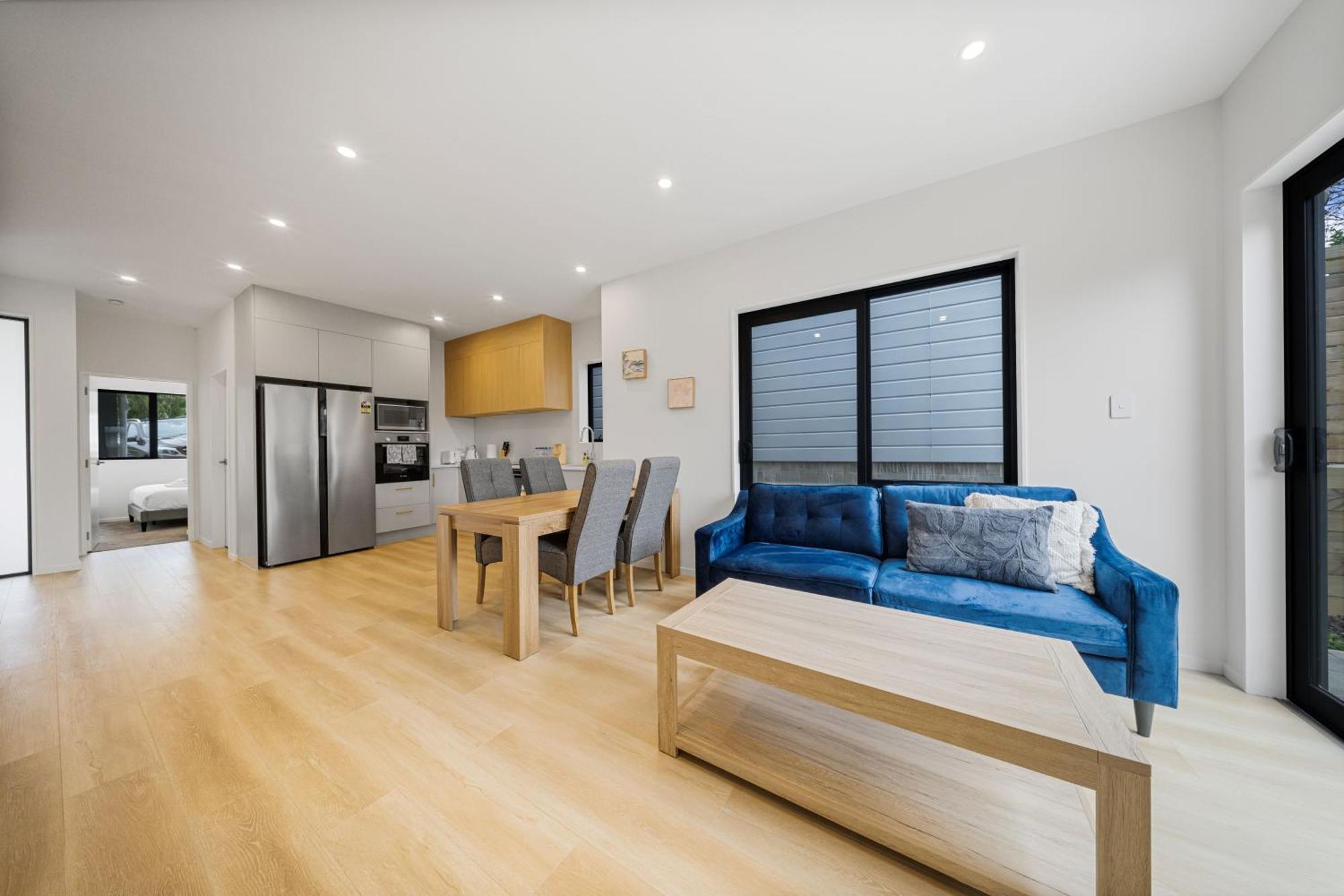 West Harbour Modern 4-Bedroom Retreat Auckland Room photo